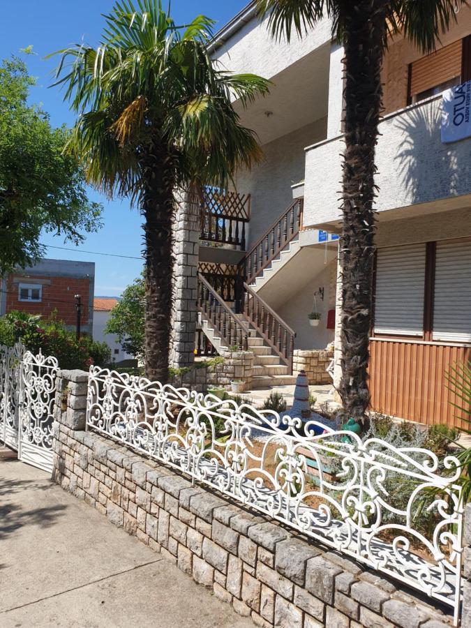 Apartman Megan 2 *